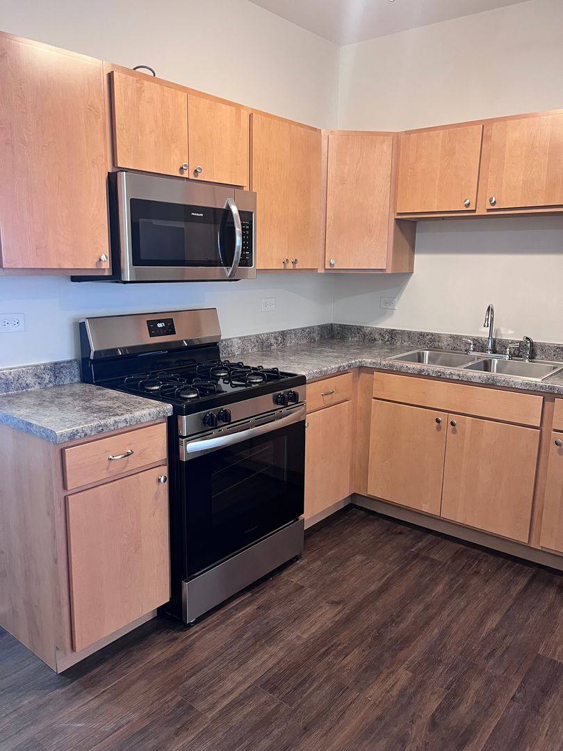 Apartment for rent at 5026-32 W Madison St, Chicago, IL 60644