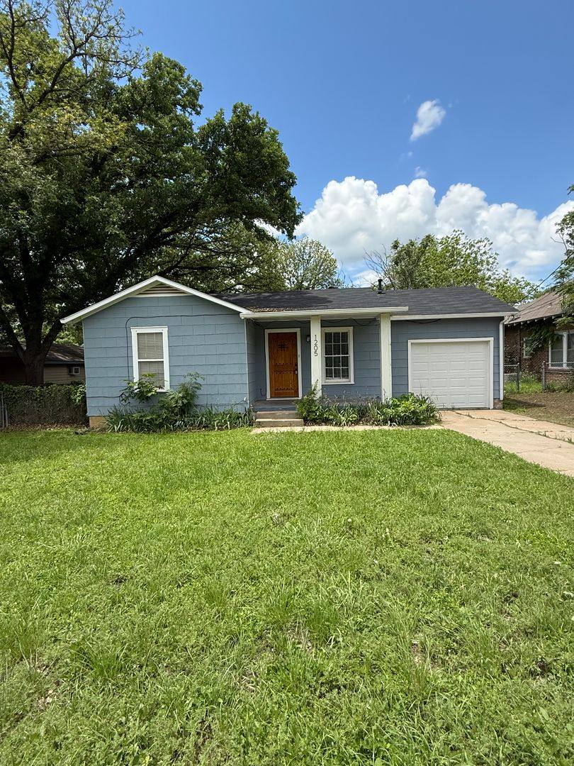 House for rent at 1205 NW 1st Ave, Mineral Wells, TX 76067