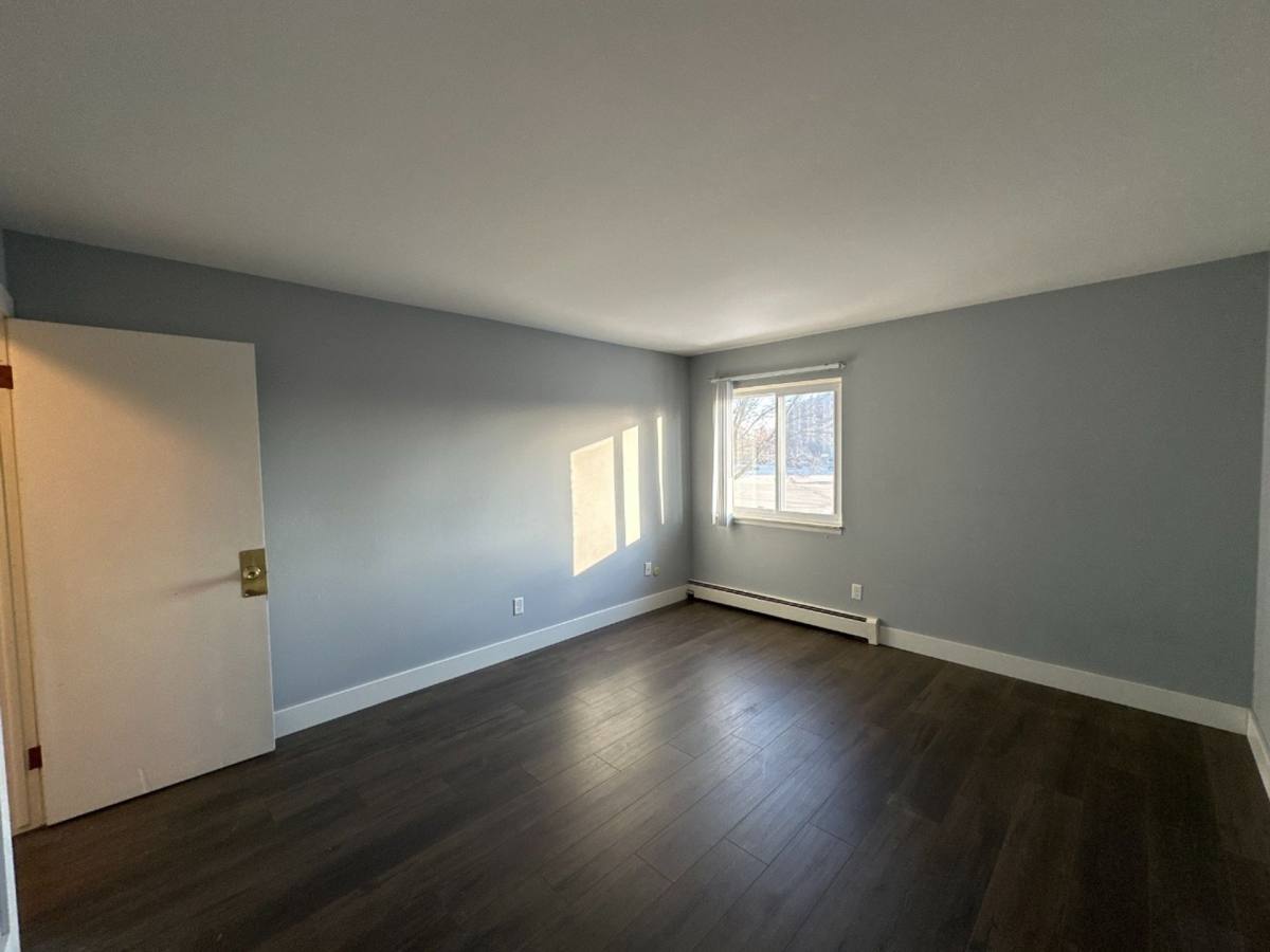 Apartment for rent at 135 N River Rd, Mount Clemens, MI 48043