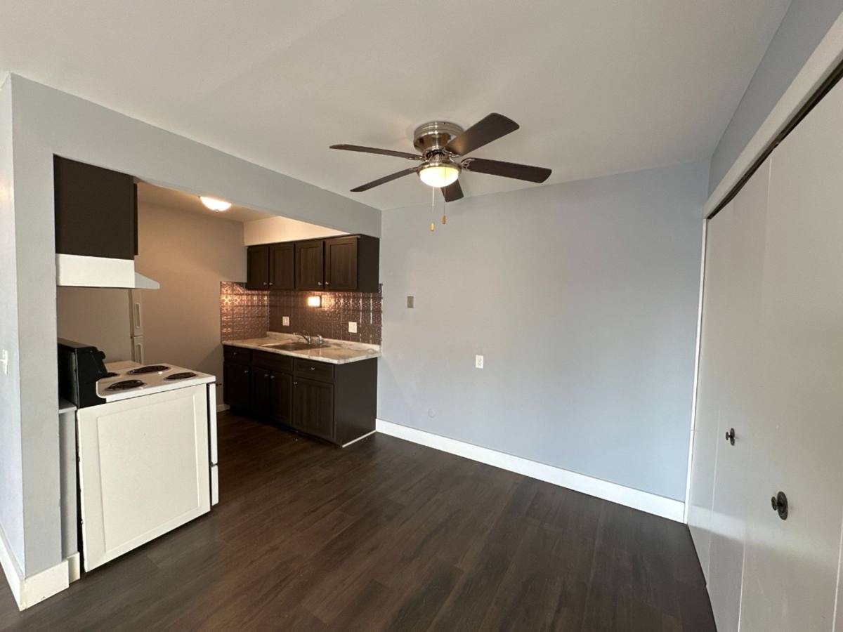 Apartment for rent at 135 N River Rd, Mount Clemens, MI 48043