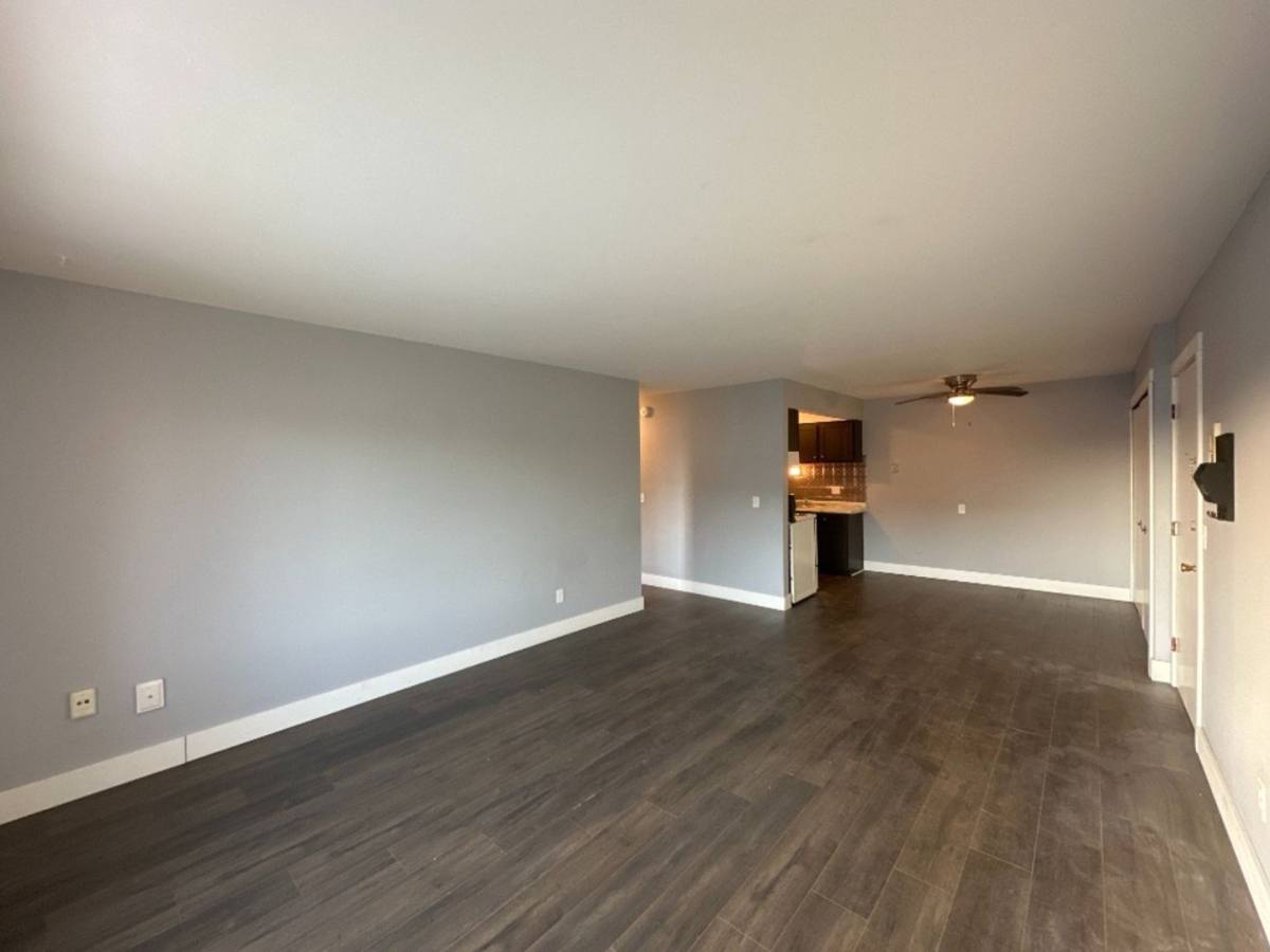 Apartment for rent at 135 N River Rd, Mount Clemens, MI 48043