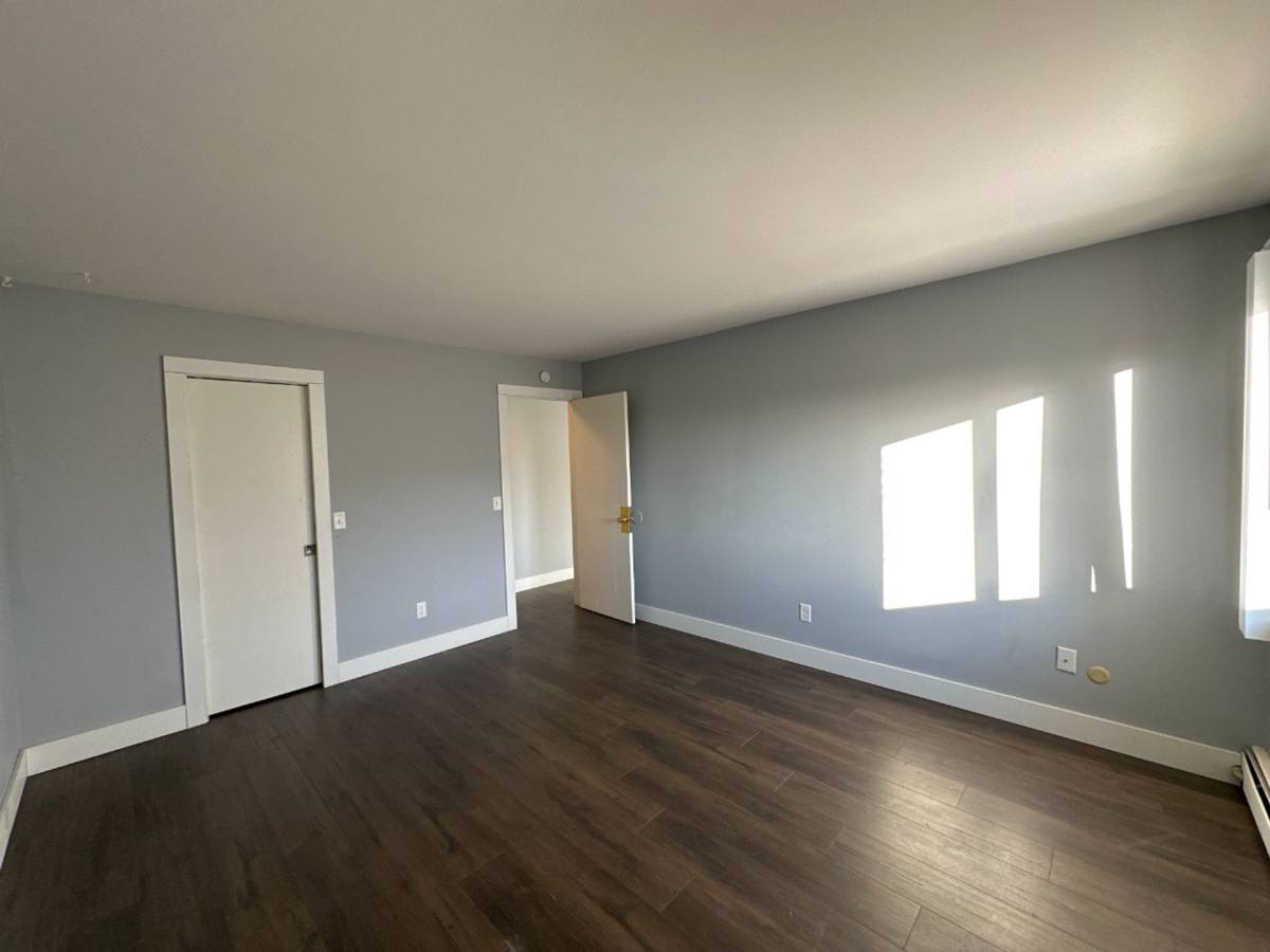 Apartment for rent at 135 N River Rd, Mount Clemens, MI 48043