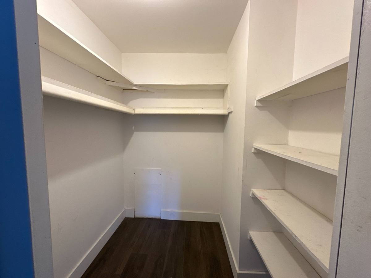 Apartment for rent at 135 N River Rd, Mount Clemens, MI 48043