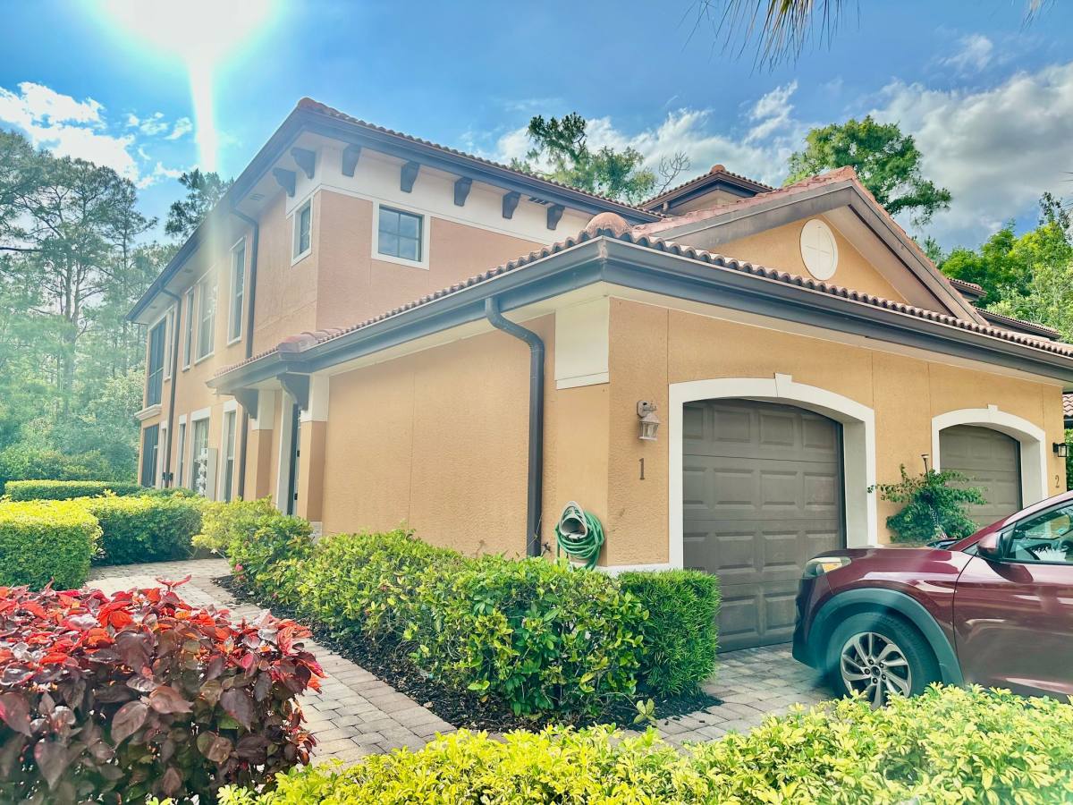 Townhouse for rent at 1338 Corso Palermo Court, Naples, FL 34105