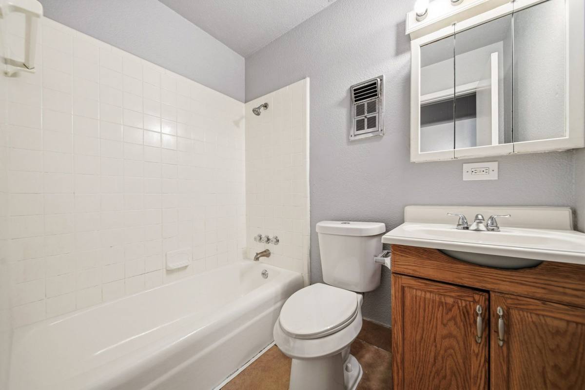 Apartment for rent at 6116 Octavia St, Houston, TX 77026
