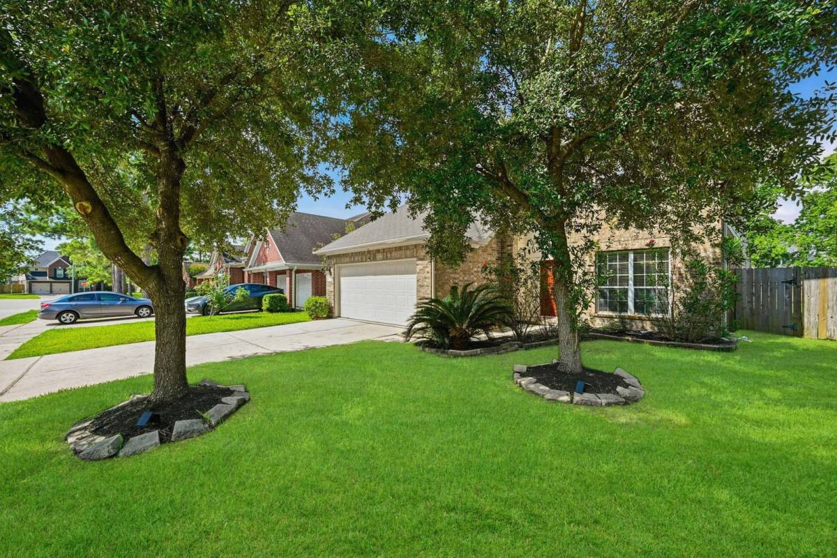 House for rent at 25615 Crisp Springs Lane, Spring, TX 77373
