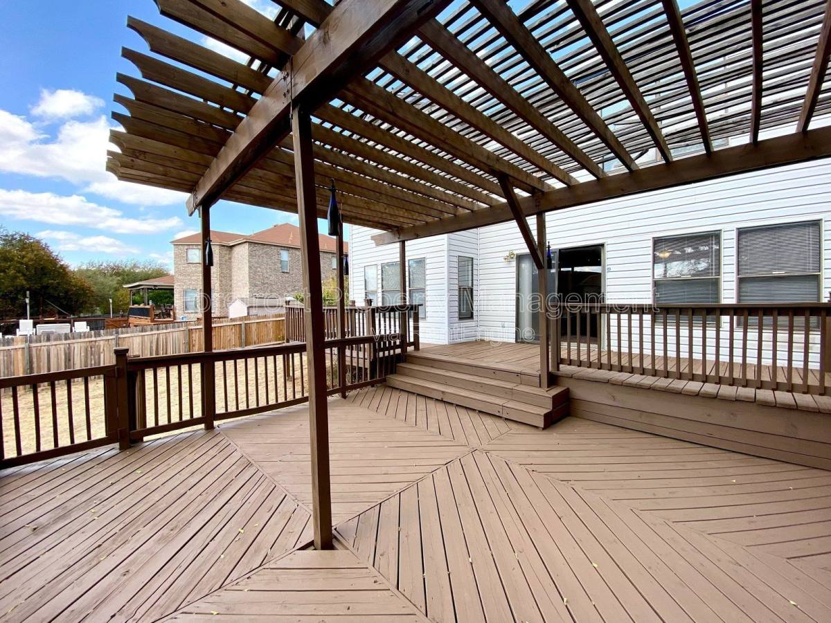 House for rent at 2510 Village Parkway, San Antonio, TX 78251