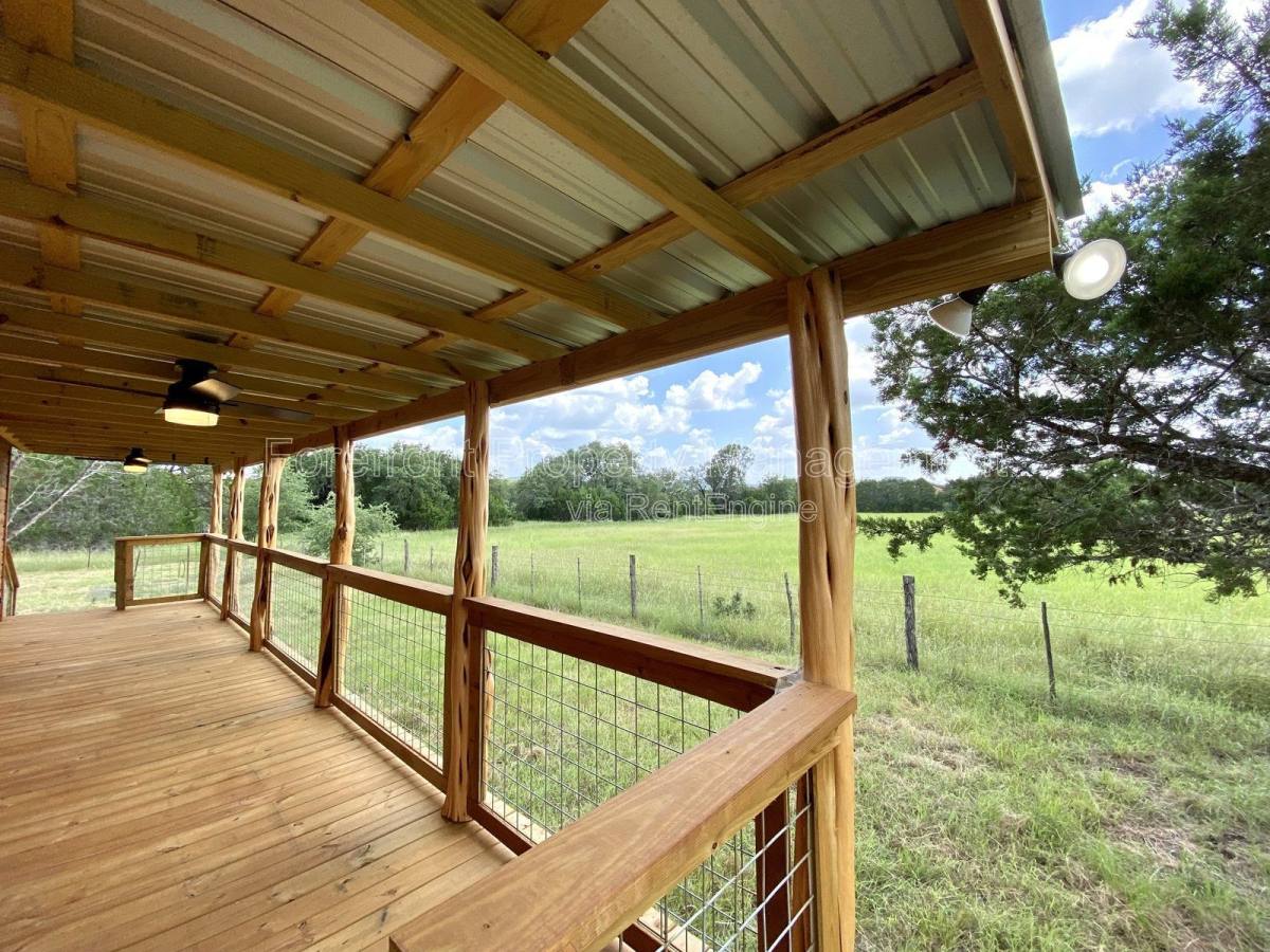 Apartment for rent at 624 Deer Creek Dr W #B, Pipe Creek, TX 78063