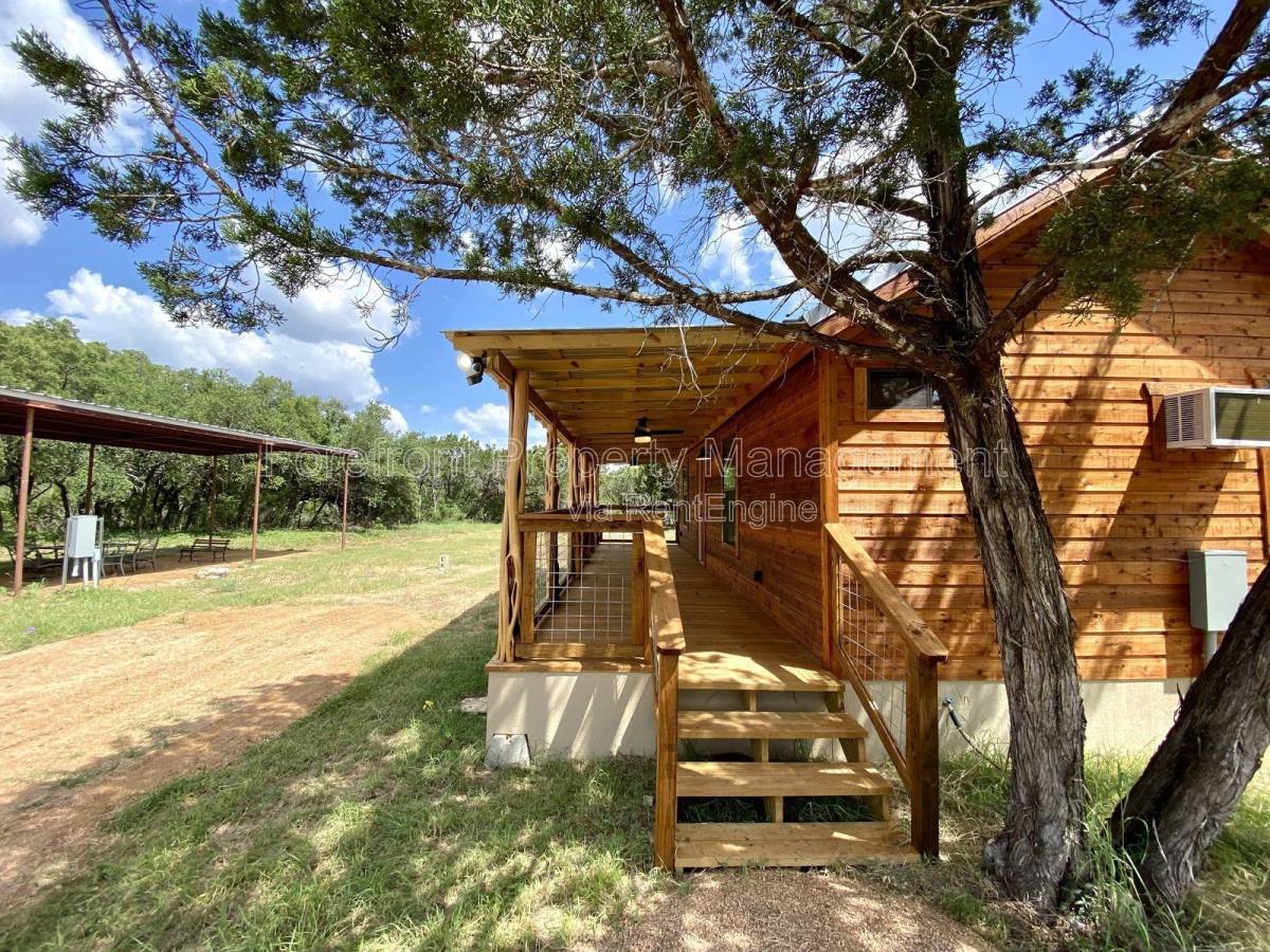 Apartment for rent at 624 Deer Creek Dr W #B, Pipe Creek, TX 78063