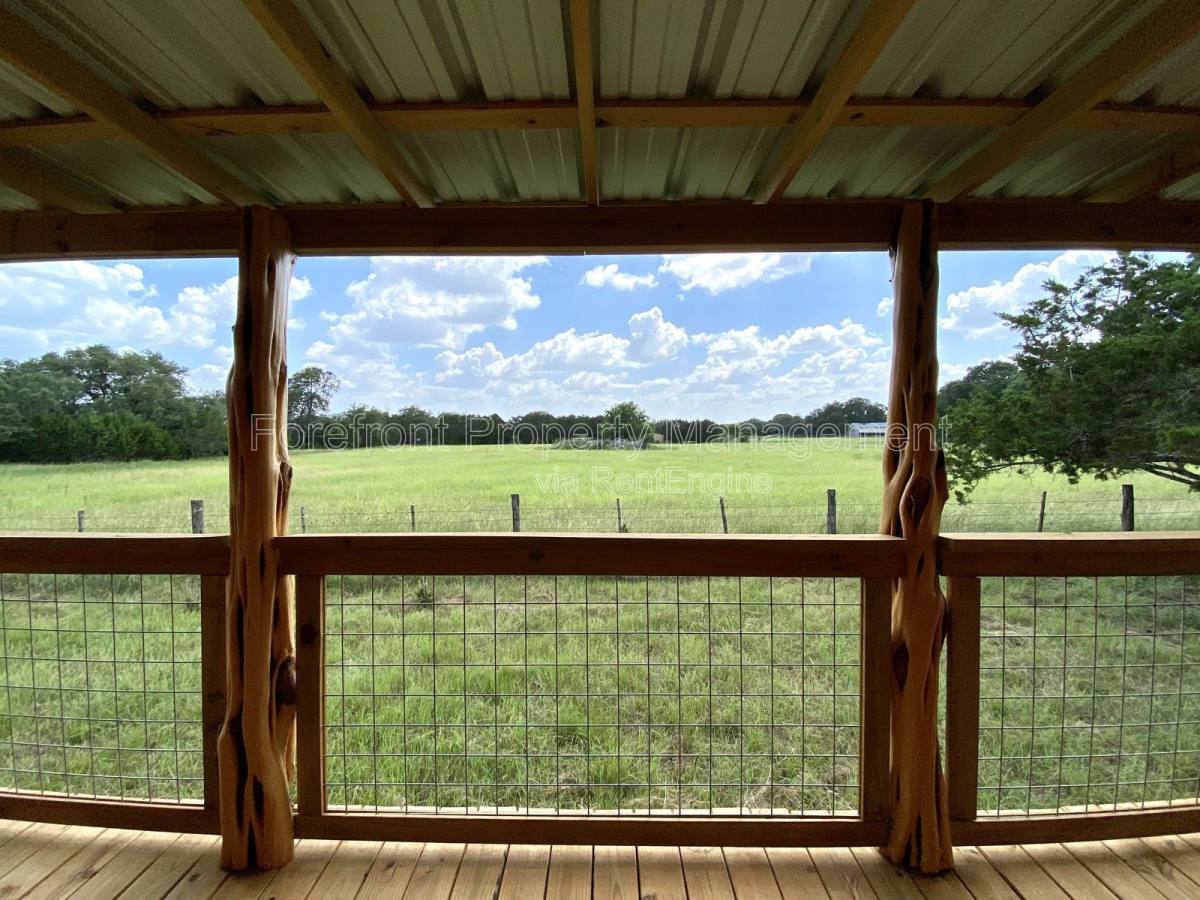 Apartment for rent at 624 Deer Creek Dr W #B, Pipe Creek, TX 78063