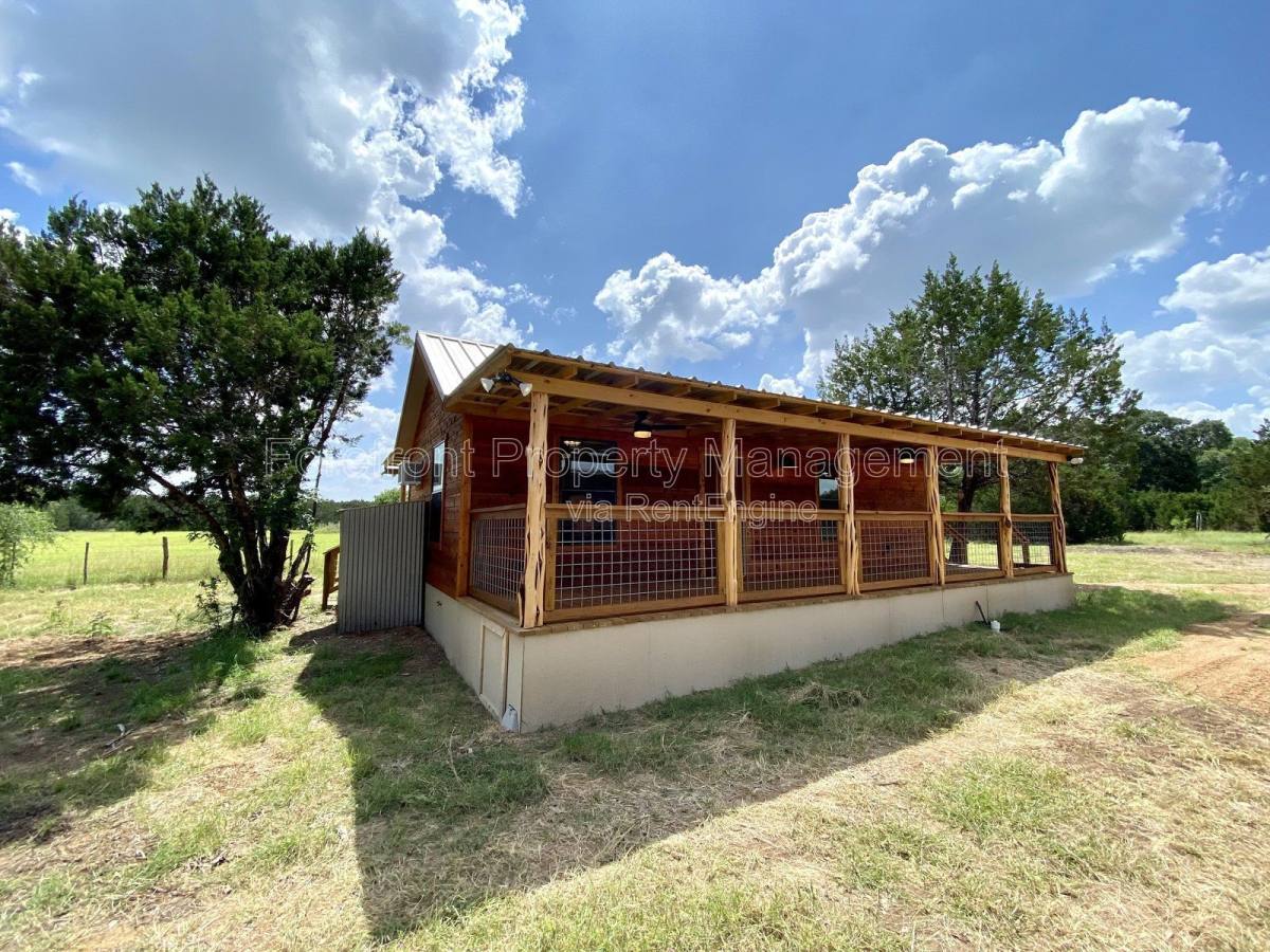 Apartment for rent at 624 Deer Creek Dr W #B, Pipe Creek, TX 78063