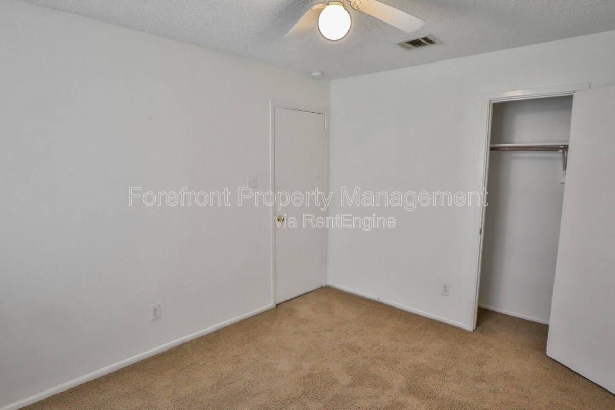 House for rent at 1815 Big Rock Dr, San Antonio, TX 78227