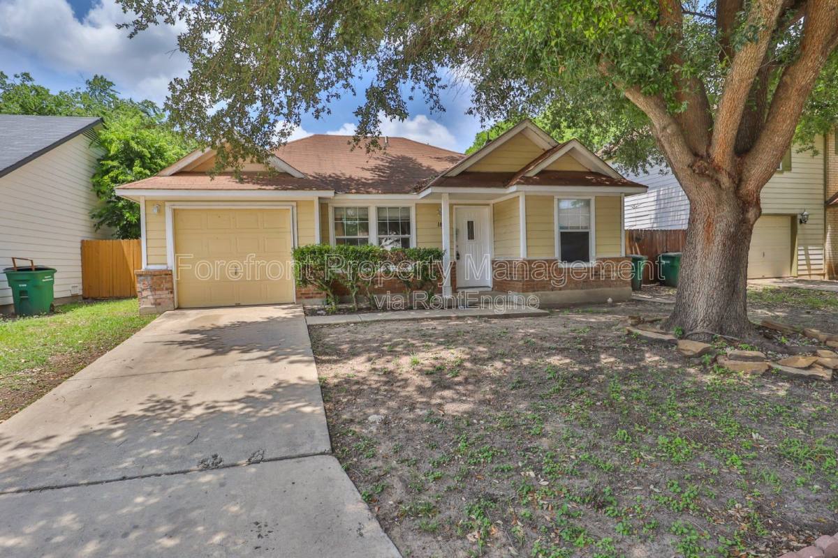 House for rent at 1815 Big Rock Dr, San Antonio, TX 78227
