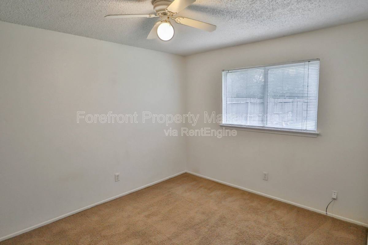 House for rent at 1815 Big Rock Dr, San Antonio, TX 78227