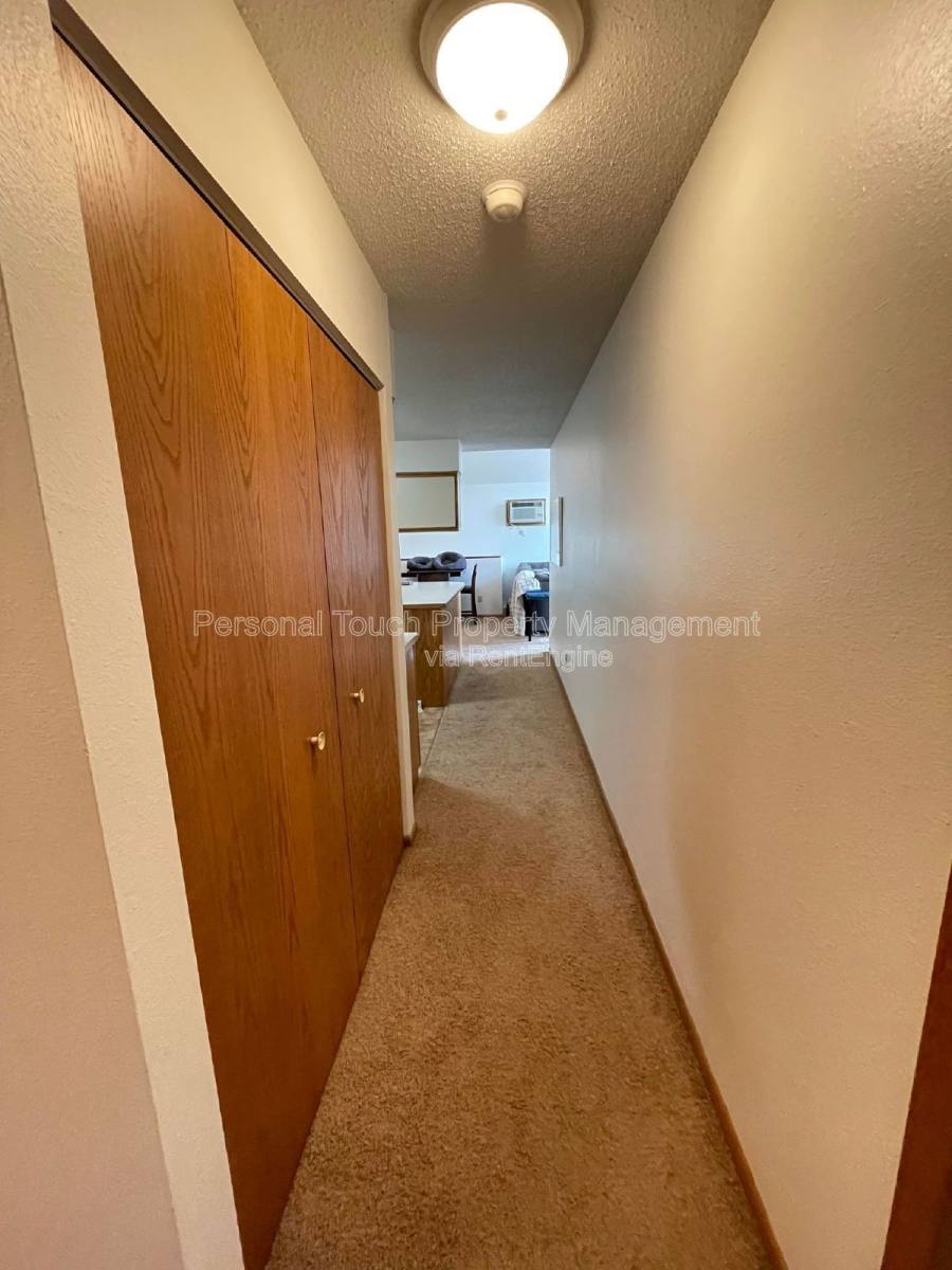 Apartment for rent at 1006 4th Ave S #D, Fargo, ND 58103
