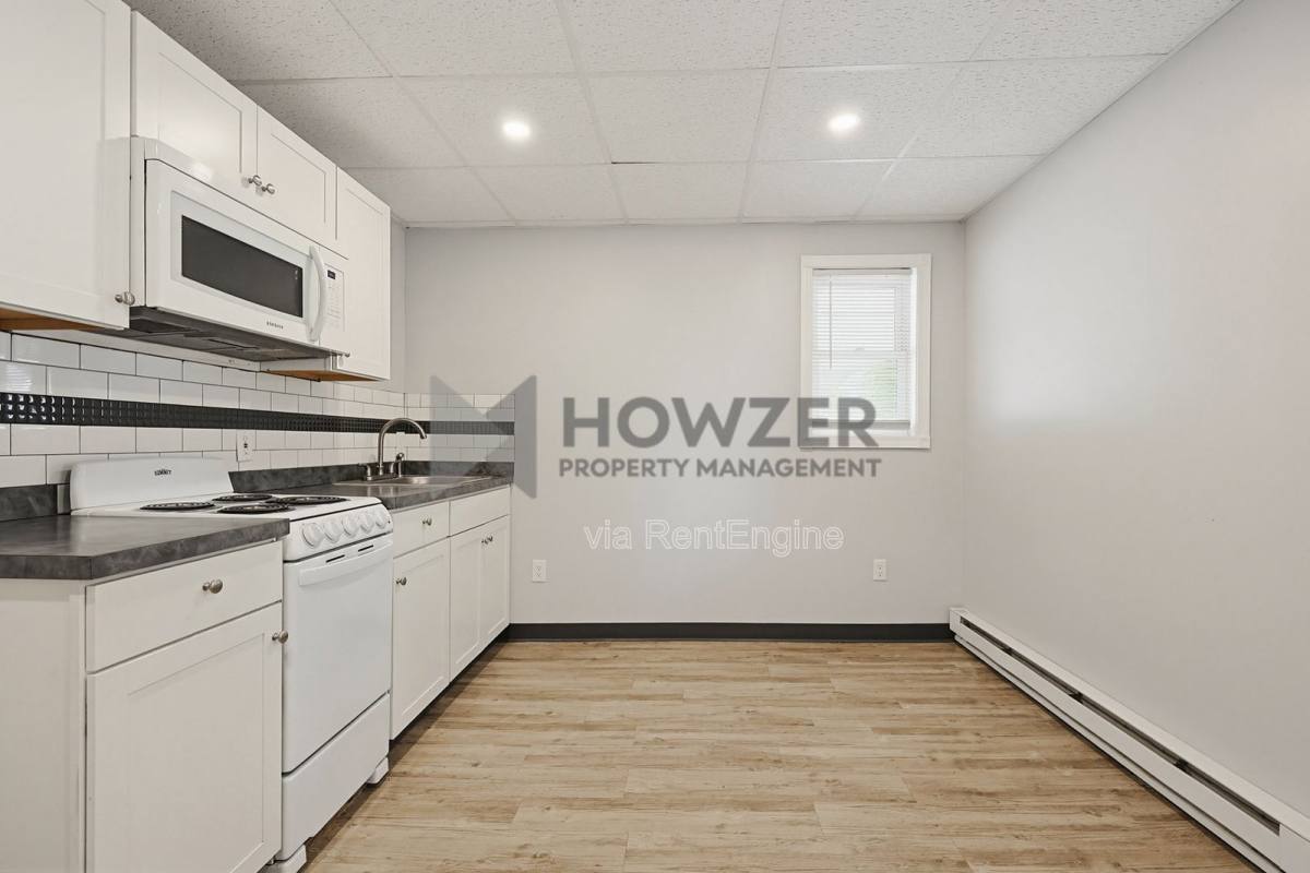 Apartment for rent at 127 Park St #10, Attleboro, MA 02703