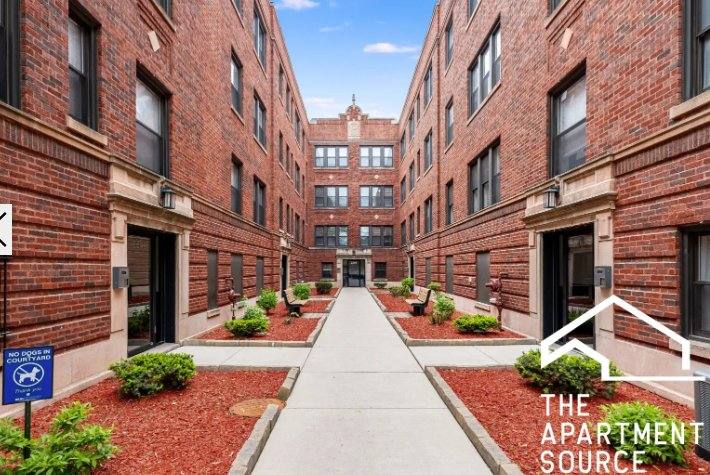 Apartment for rent at 2205 W Eastwood Ave #1, Chicago, IL 60625