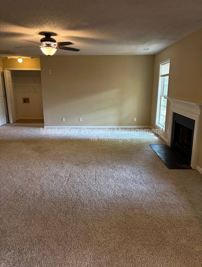 House for rent at 1401 Ravensthorpe Dr, Fuquay Varina, NC 27526