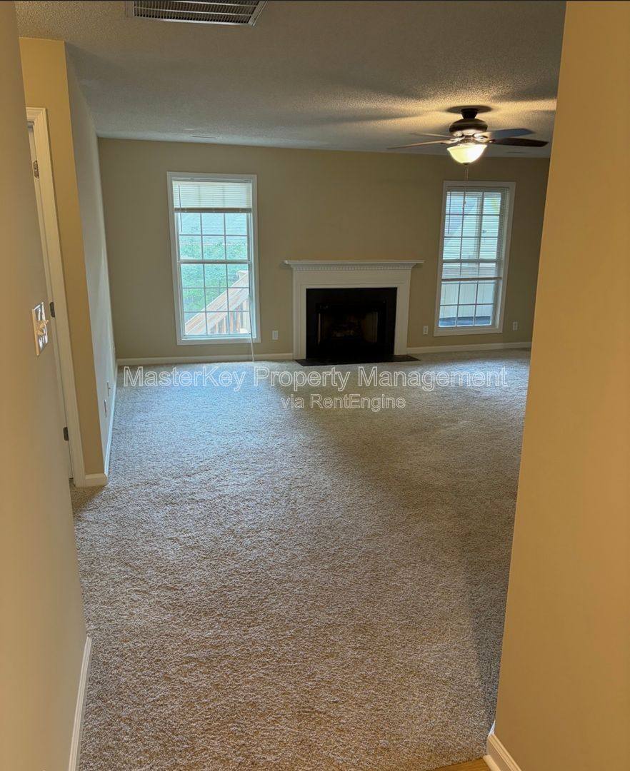 House for rent at 1401 Ravensthorpe Dr, Fuquay Varina, NC 27526