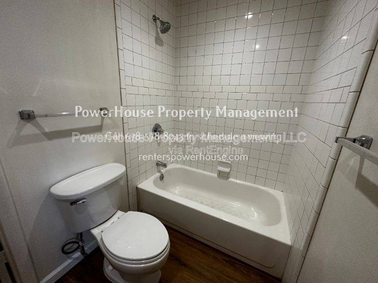 Townhouse for rent at 504 Oakwood Court, Woodstock, GA 30188