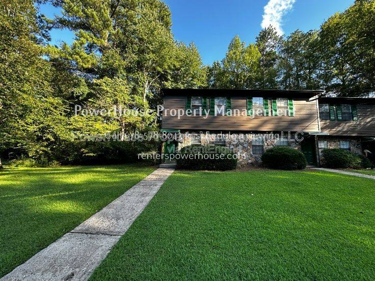 Townhouse for rent at 504 Oakwood Court, Woodstock, GA 30188