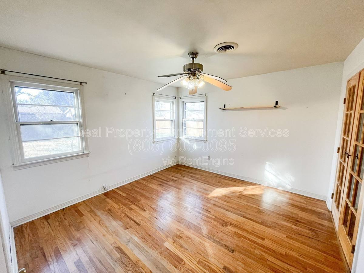 House for rent at 3105 44th St, Lubbock, TX 79413