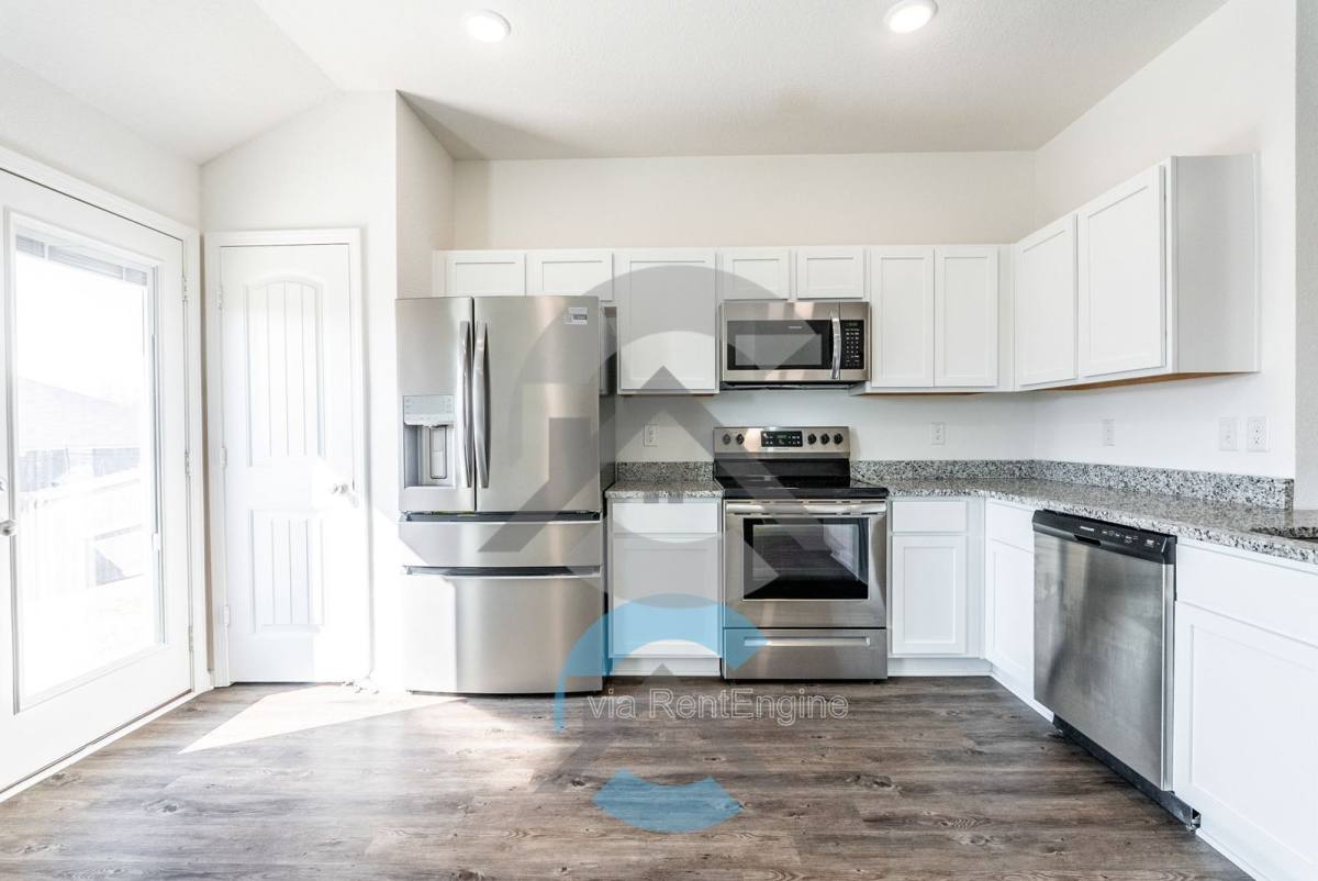 House for rent at 1155 Gallery Dr, Conway, AR 72032