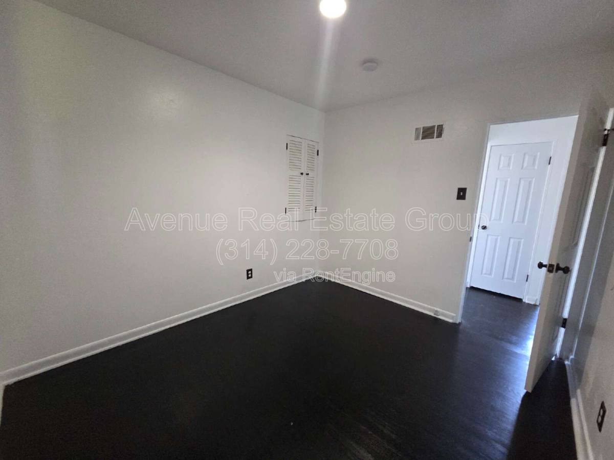 House for rent at 1115 Backer St, Saint Louis, MO 63130