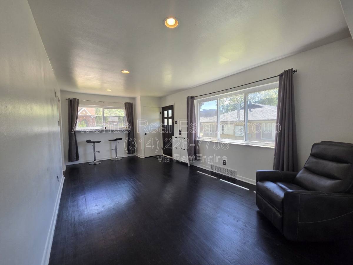 House for rent at 1115 Backer St, Saint Louis, MO 63130