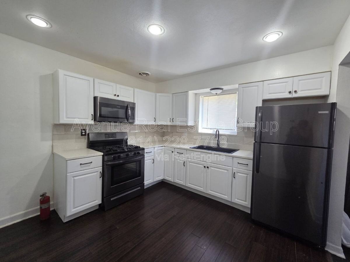 House for rent at 1115 Backer St, Saint Louis, MO 63130