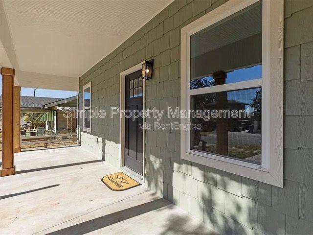 House for rent at 1951 NW 11th St, Oklahoma City, OK 73106