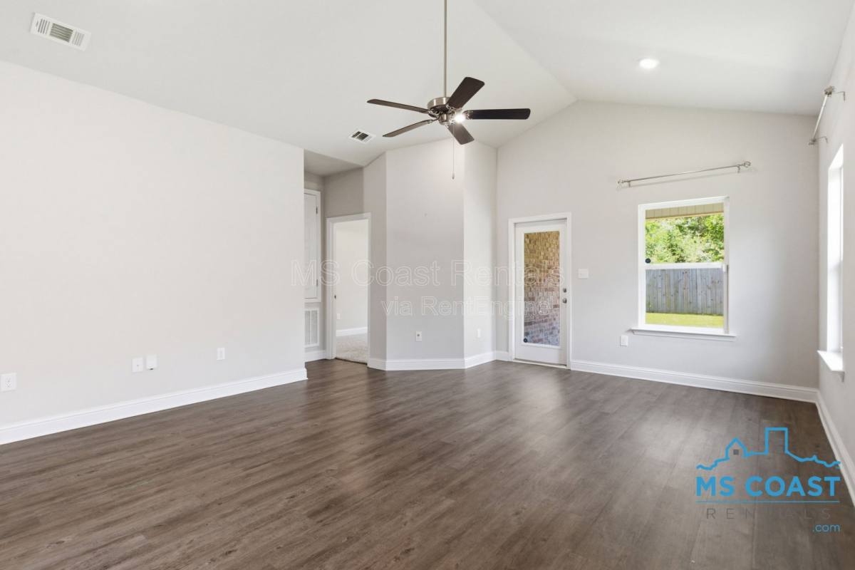 House for rent at 5723 Overland Dr, Biloxi, MS 39532