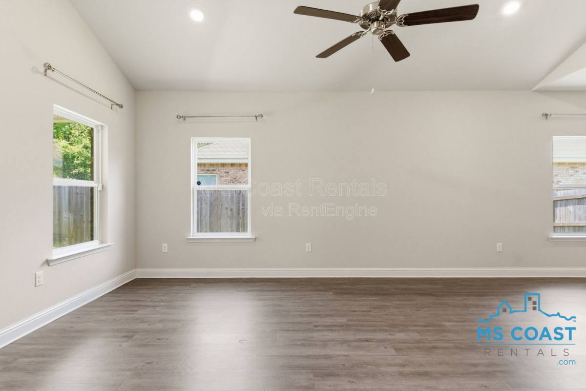 House for rent at 5723 Overland Dr, Biloxi, MS 39532