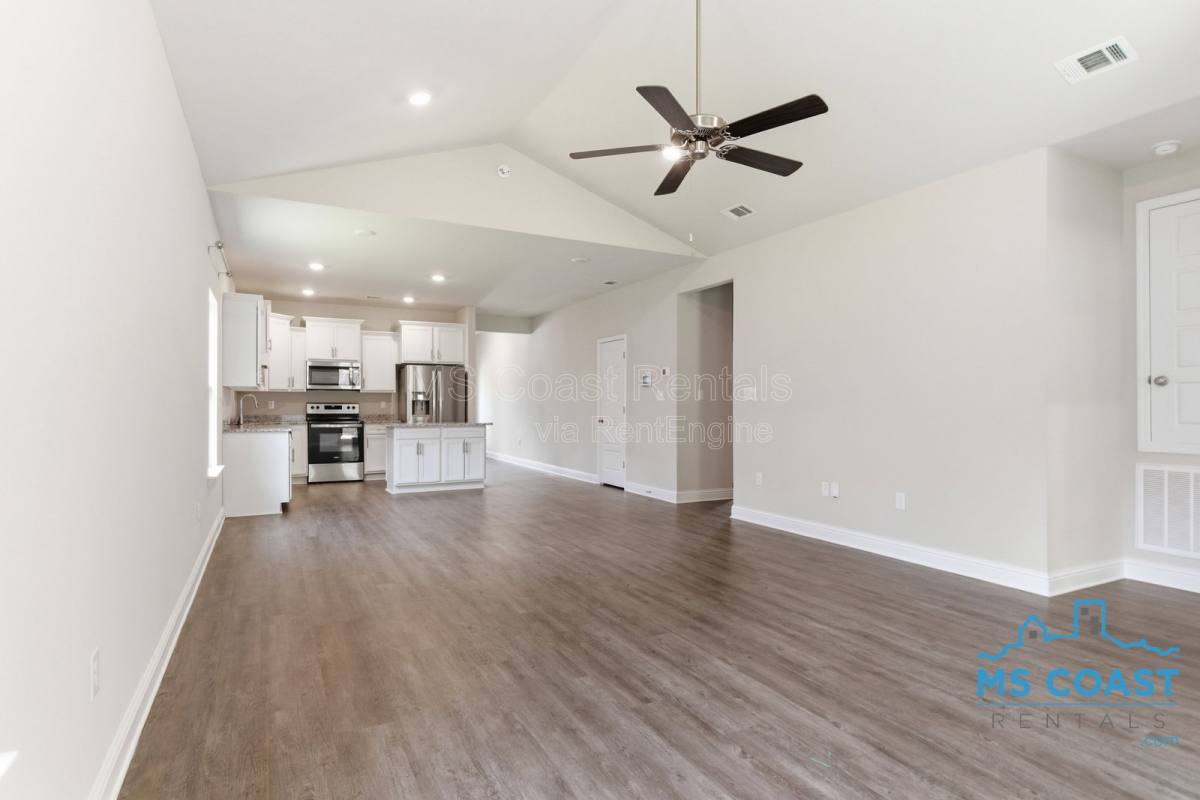 House for rent at 5723 Overland Dr, Biloxi, MS 39532