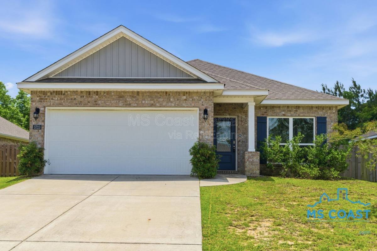 House for rent at 5723 Overland Dr, Biloxi, MS 39532