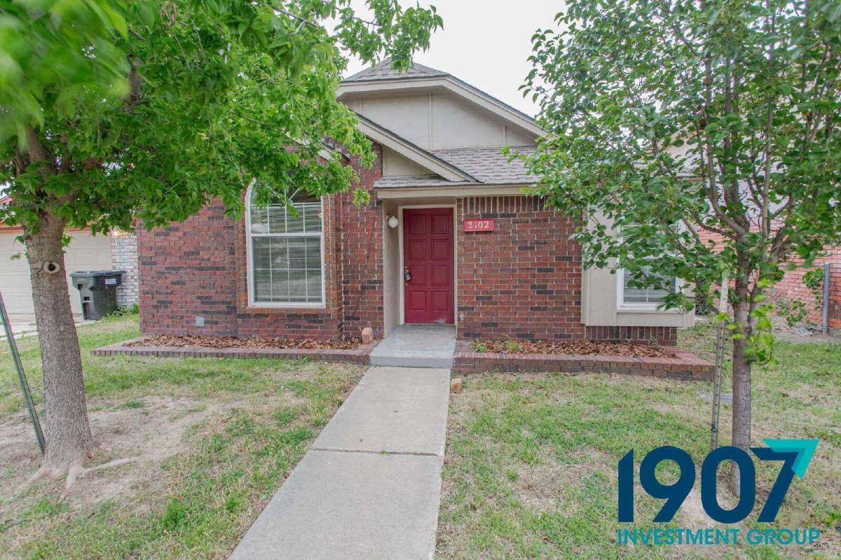 House for rent at 2102 Briarcliff Dr, Oklahoma City, OK 73170