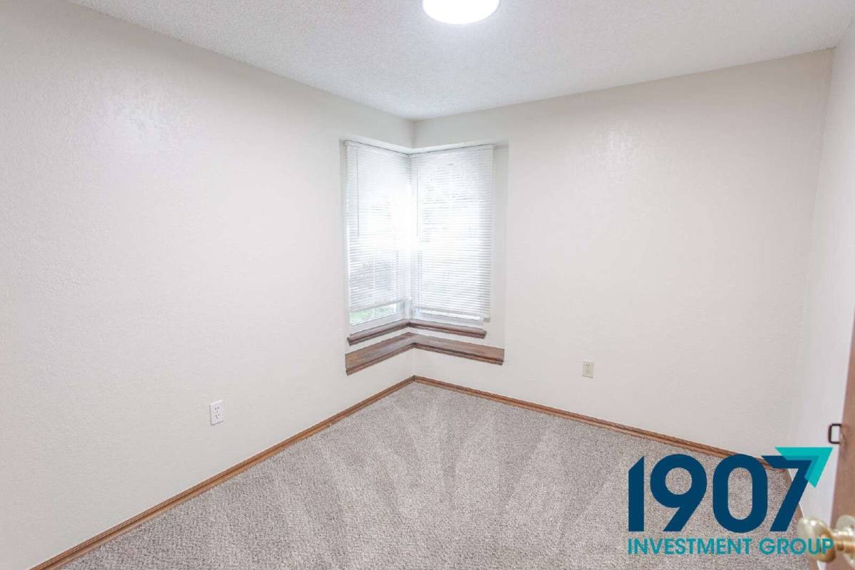 House for rent at 2102 Briarcliff Dr, Oklahoma City, OK 73170