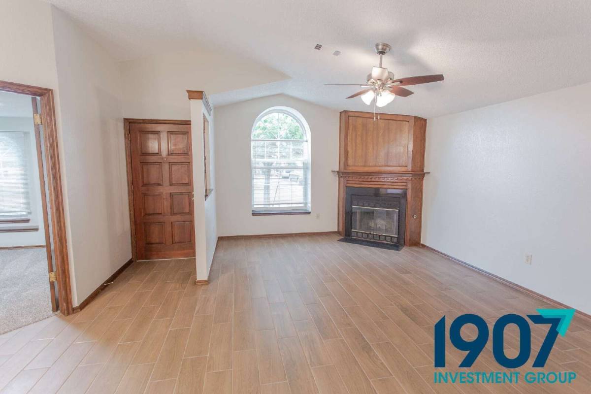 House for rent at 2102 Briarcliff Dr, Oklahoma City, OK 73170