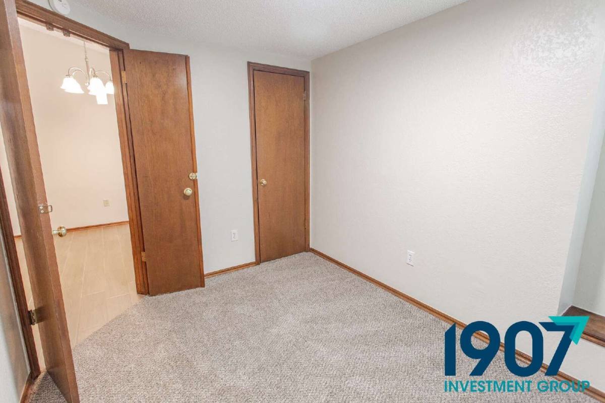 House for rent at 2102 Briarcliff Dr, Oklahoma City, OK 73170