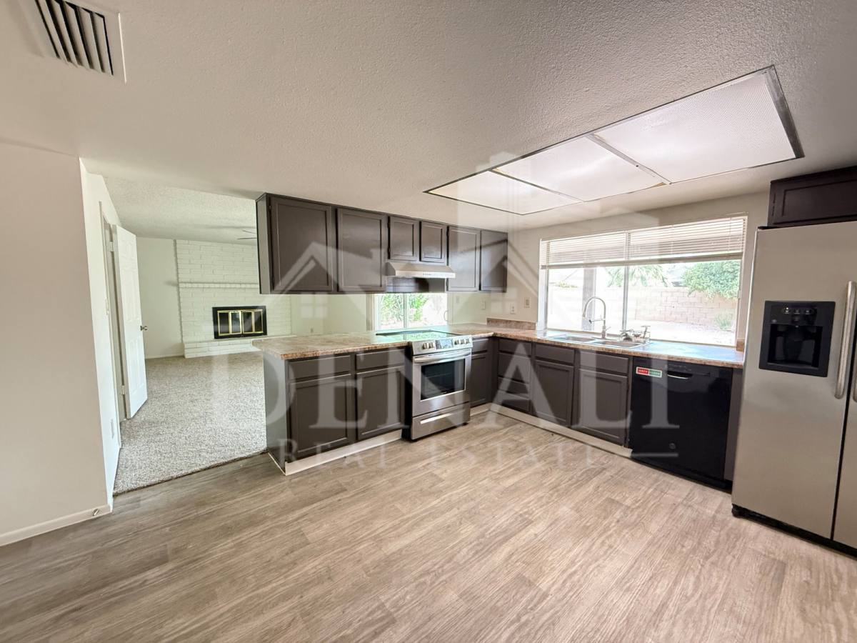 House for rent at 1016 W Nido Ave, Mesa, AZ 85210