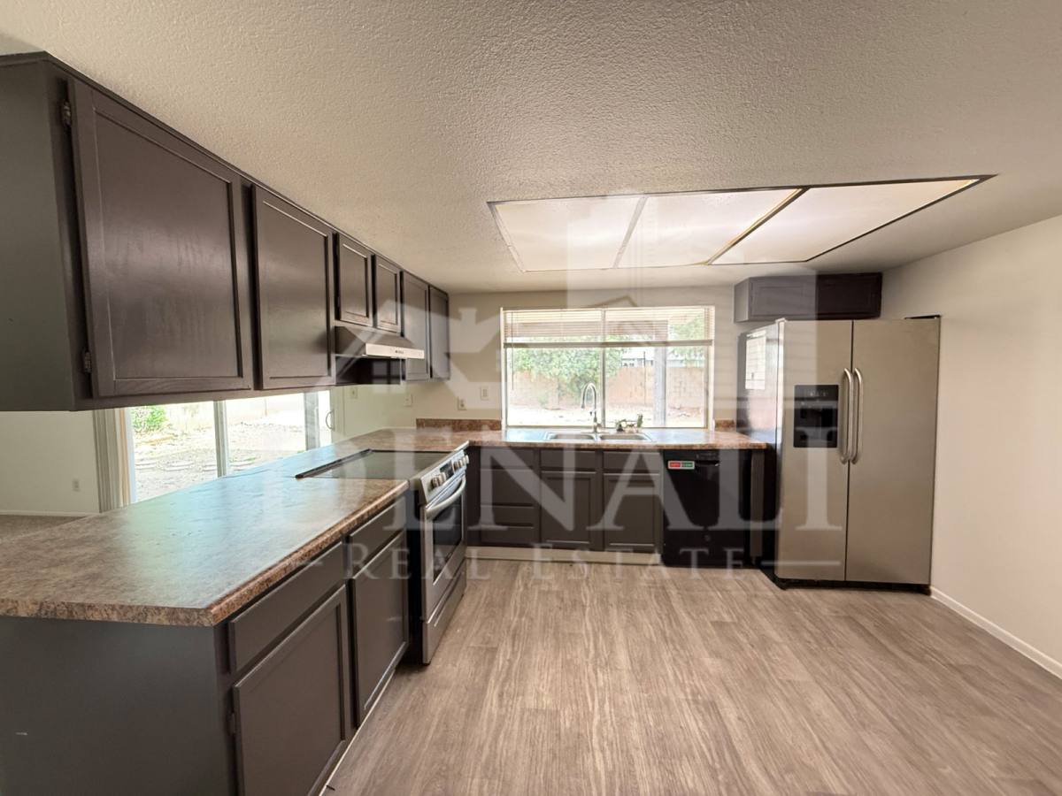 House for rent at 1016 W Nido Ave, Mesa, AZ 85210