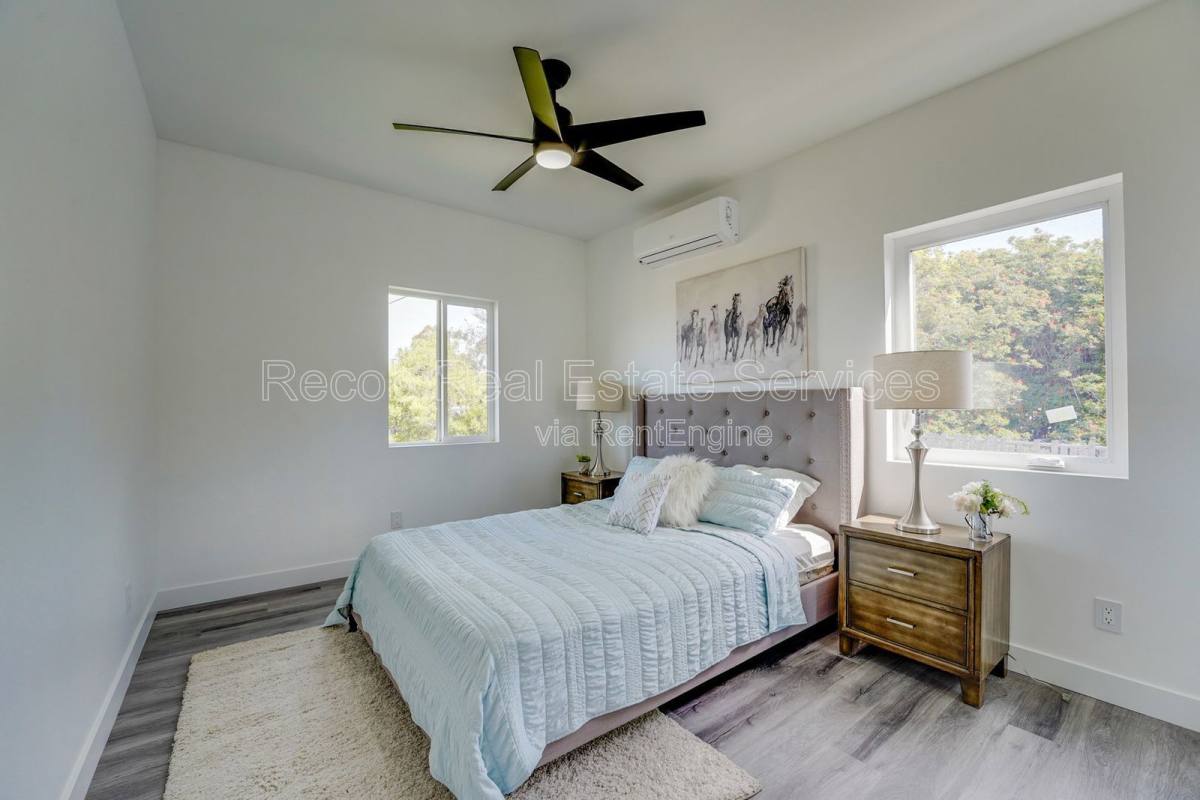 Apartment for rent at 3673 Budd St #3663, San Diego, CA 92111