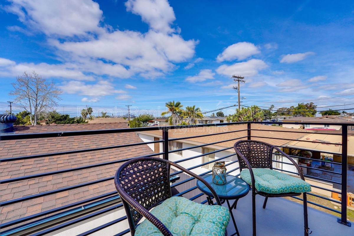 Apartment for rent at 3673 Budd St #3663, San Diego, CA 92111