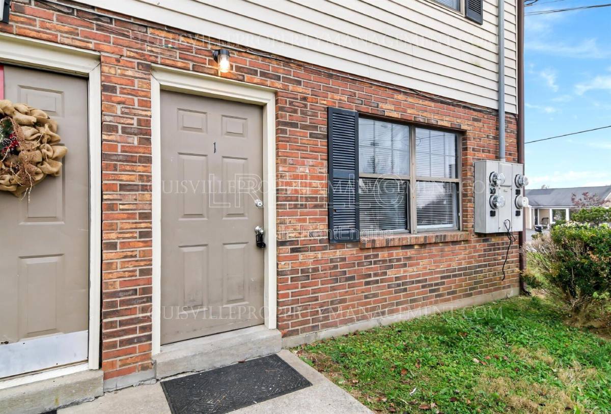 Apartment for rent at 621 Westport Rd #1, Elizabethtown, KY 42701
