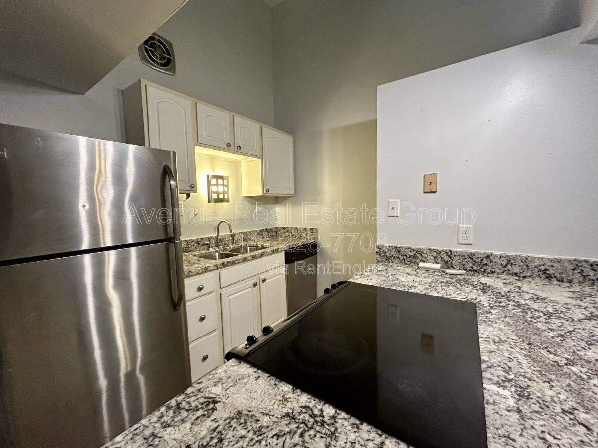 Apartment for rent at 1523 S 10th St #109, Saint Louis, MO 63104