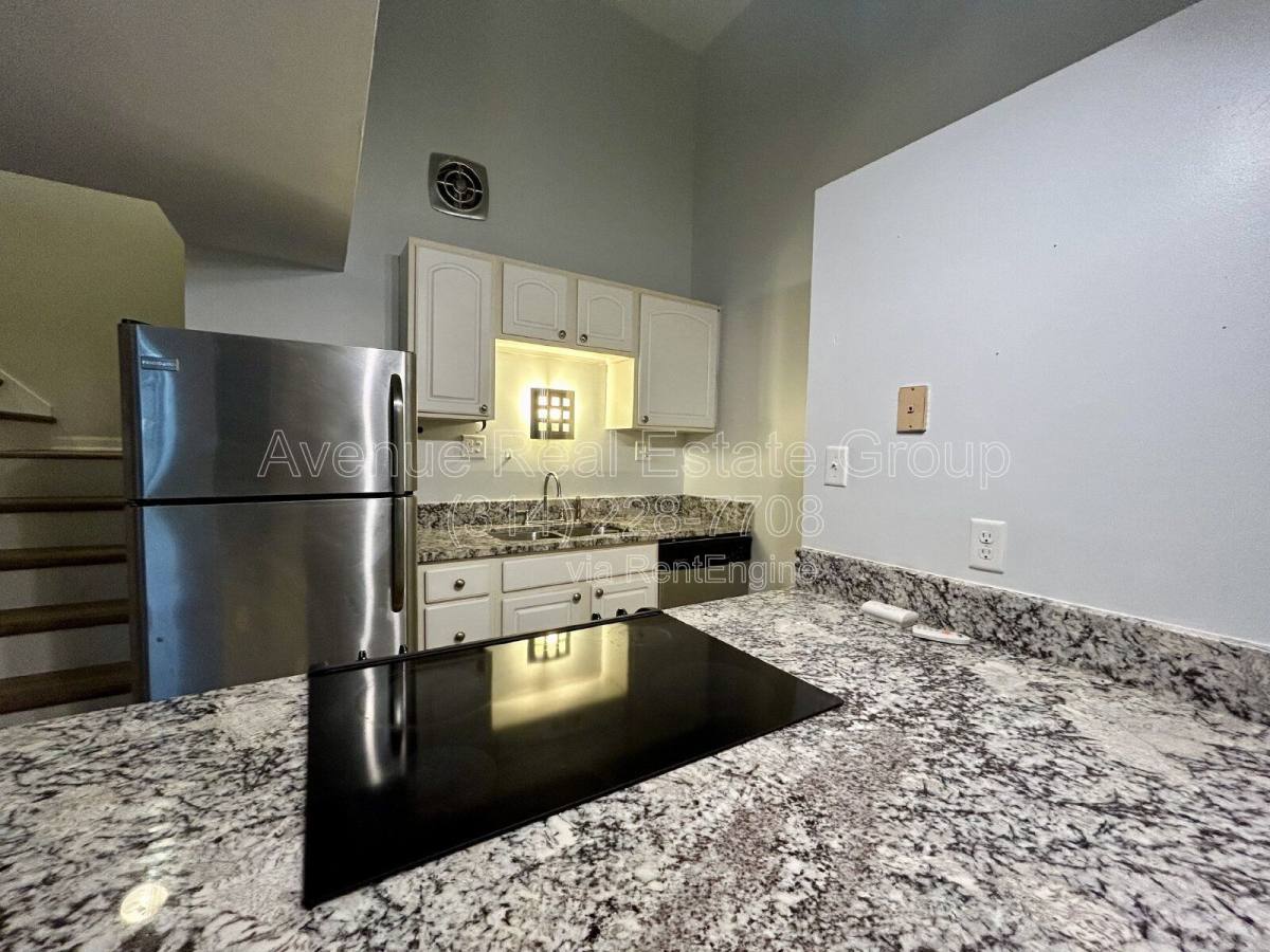 Apartment for rent at 1523 S 10th St #109, Saint Louis, MO 63104