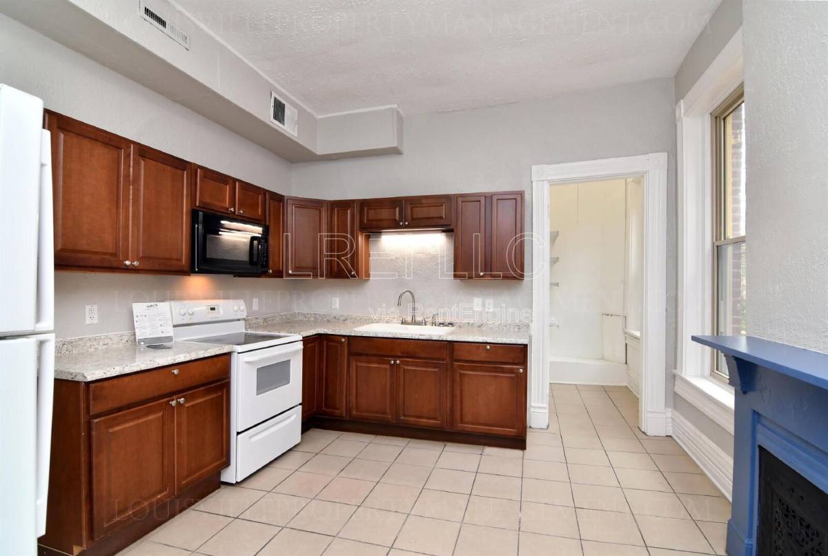 Apartment for rent at 607 Saint Catherine St #2, Louisville, KY 40203