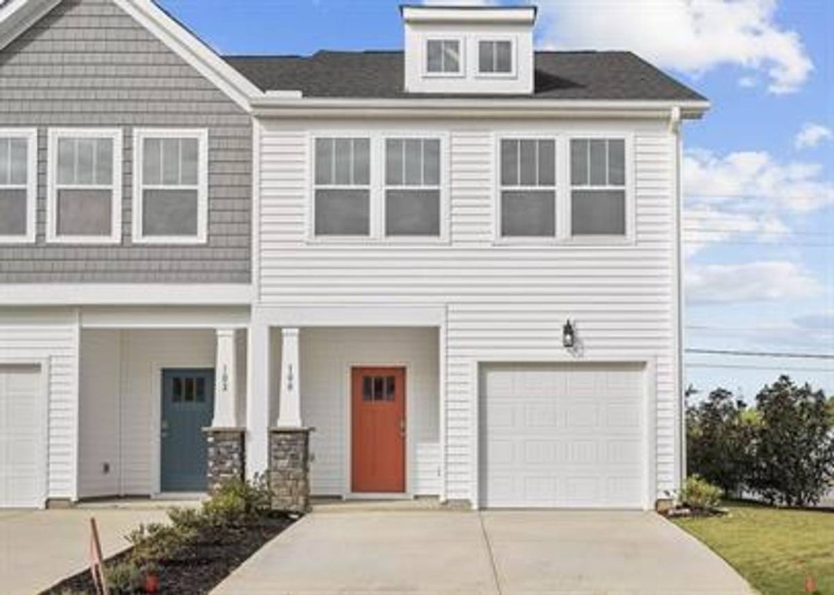 Townhouse for rent at 100 Marston Lane, Greenville, SC 29617