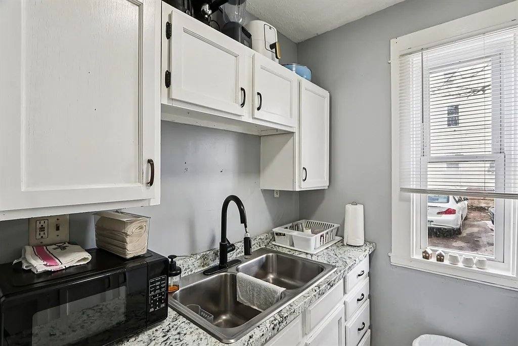 Apartment for rent at 424 Cedar St #FIRST Floor, Manchester, NH 03103