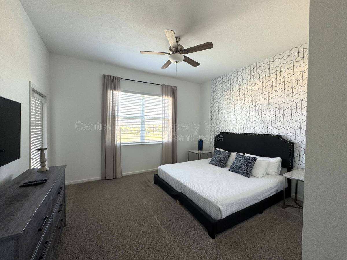 Townhouse for rent at 1031 Splash Shot Place, Davenport, FL 33896